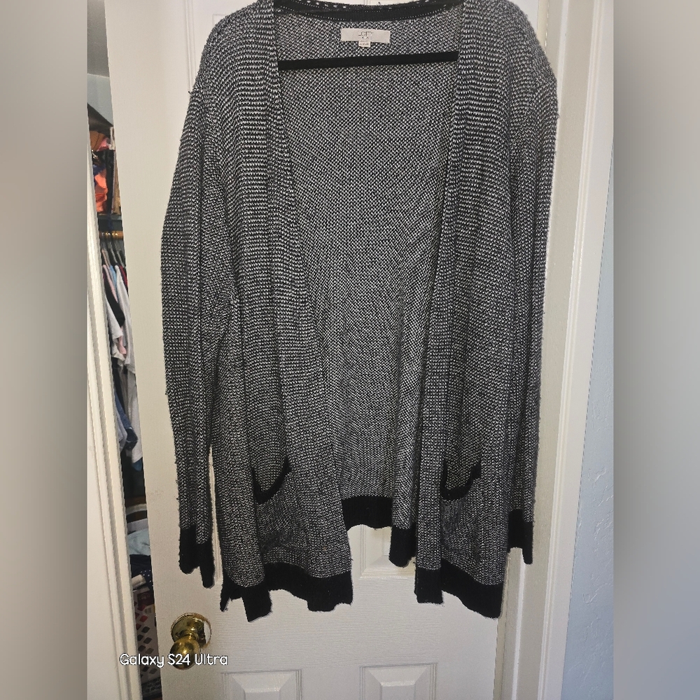 LOFT Black and White Open Cardigan